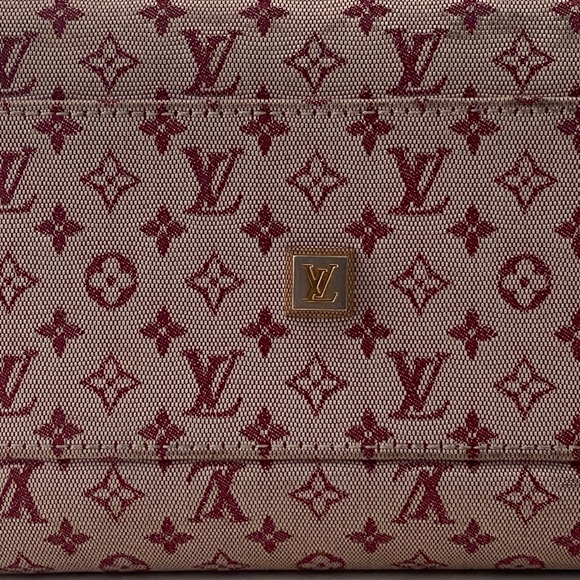 Authentic Louis Vuitton Josephine Cerise Handbag - Picture 14 of 15